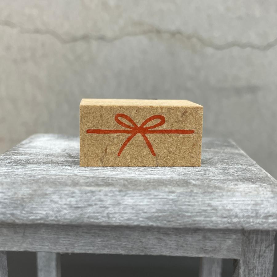 水引リボンのはんこでギフトをおしゃれに！こころスタンプの魅力
